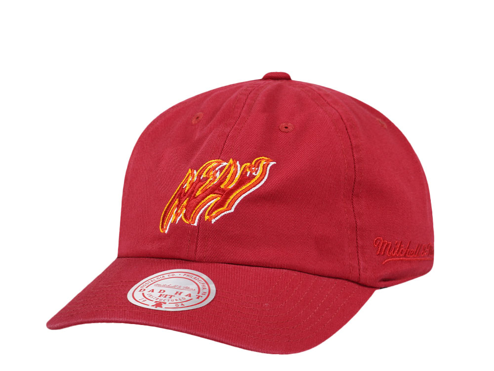 Mitchell & Ness Miami Heat Golden Hour Glaze Red Dadhat Strapback Gorra