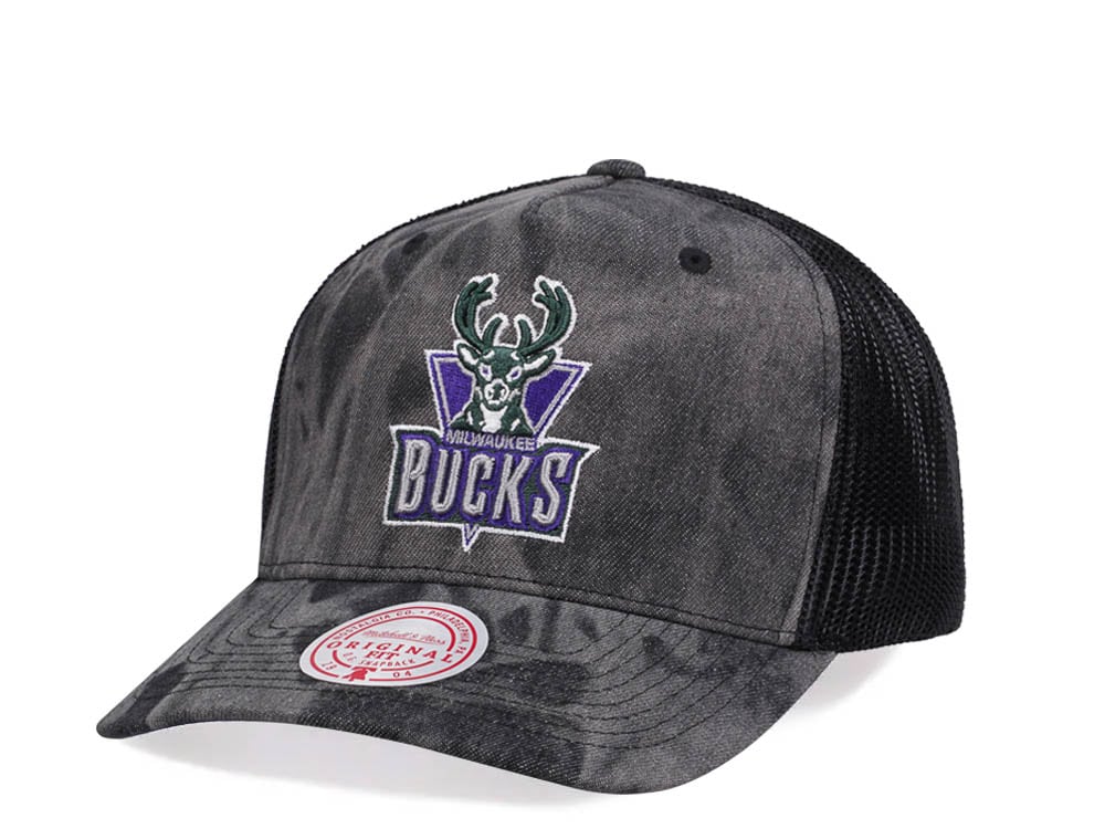 Mitchell & Ness Milwaukee Bucks Burnt Ends Black Trucker Snapback Gorra