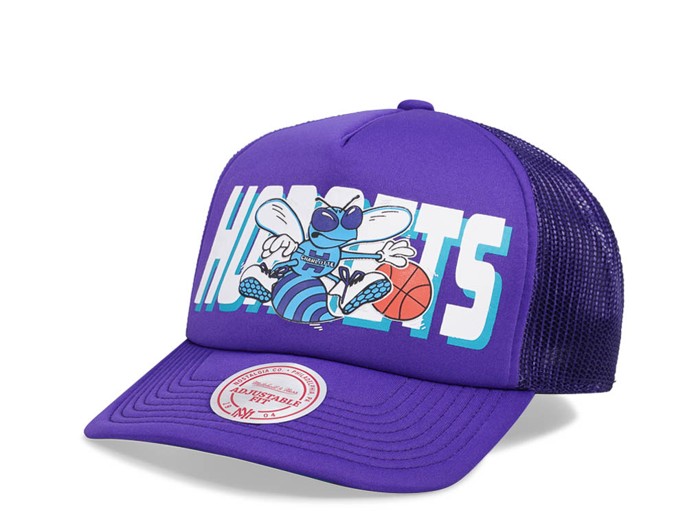 Mitchell & Ness Charlotte Hornets Purple Billboard Trucker Snapback Gorra