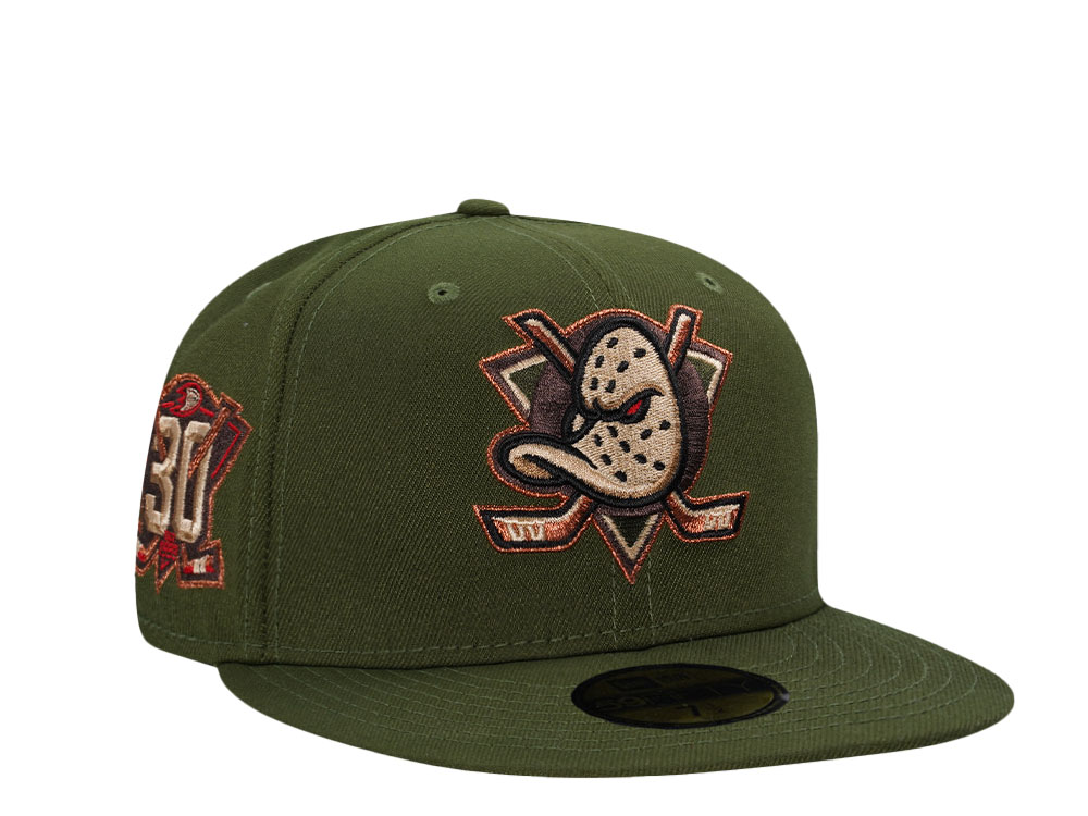 New Era Anaheim Ducks 30th Anniversary Horror Pack Rifle Green Edition 59Fifty Fitted Gorra