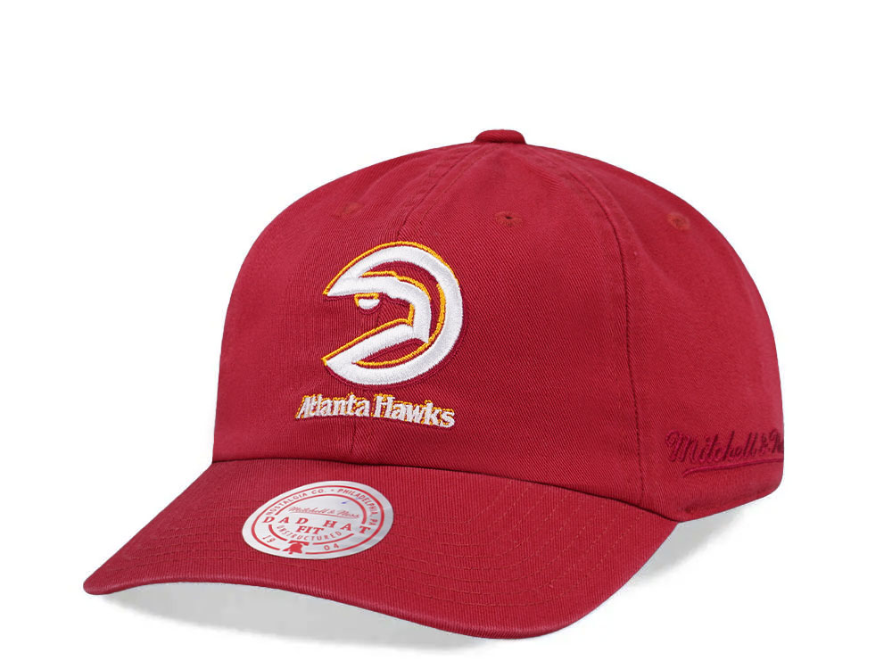 Mitchell & Ness Atlanta Hawks Golden Hour Glaze Red Dadhat Strapback Gorra